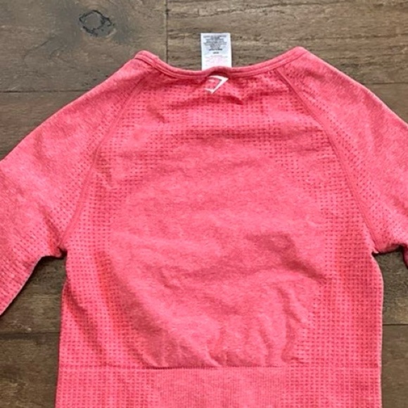 GYMSHARK- vital crop top, red, size small-EUC - Picture 6 of 11